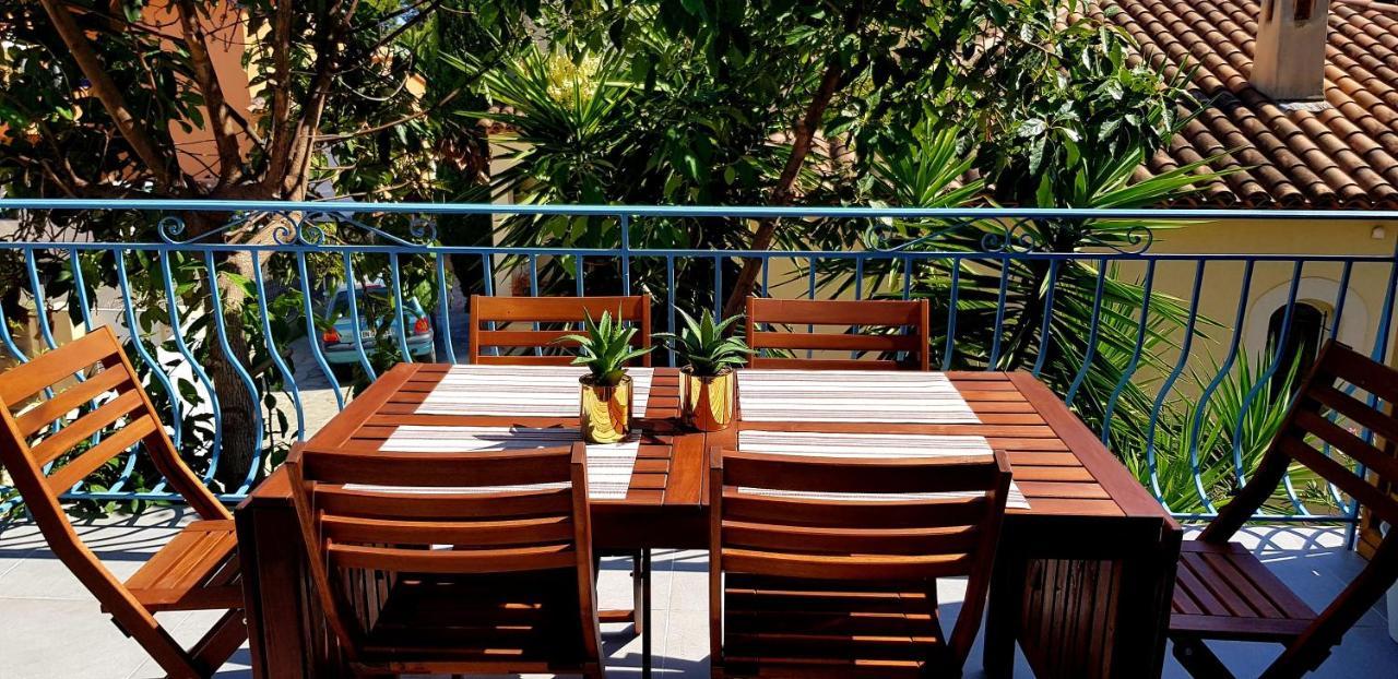 Beaux Appartements 3 Pieces Avec Espaces Exterieurs Et Parking - Proche Plage Hyères Zewnętrze zdjęcie