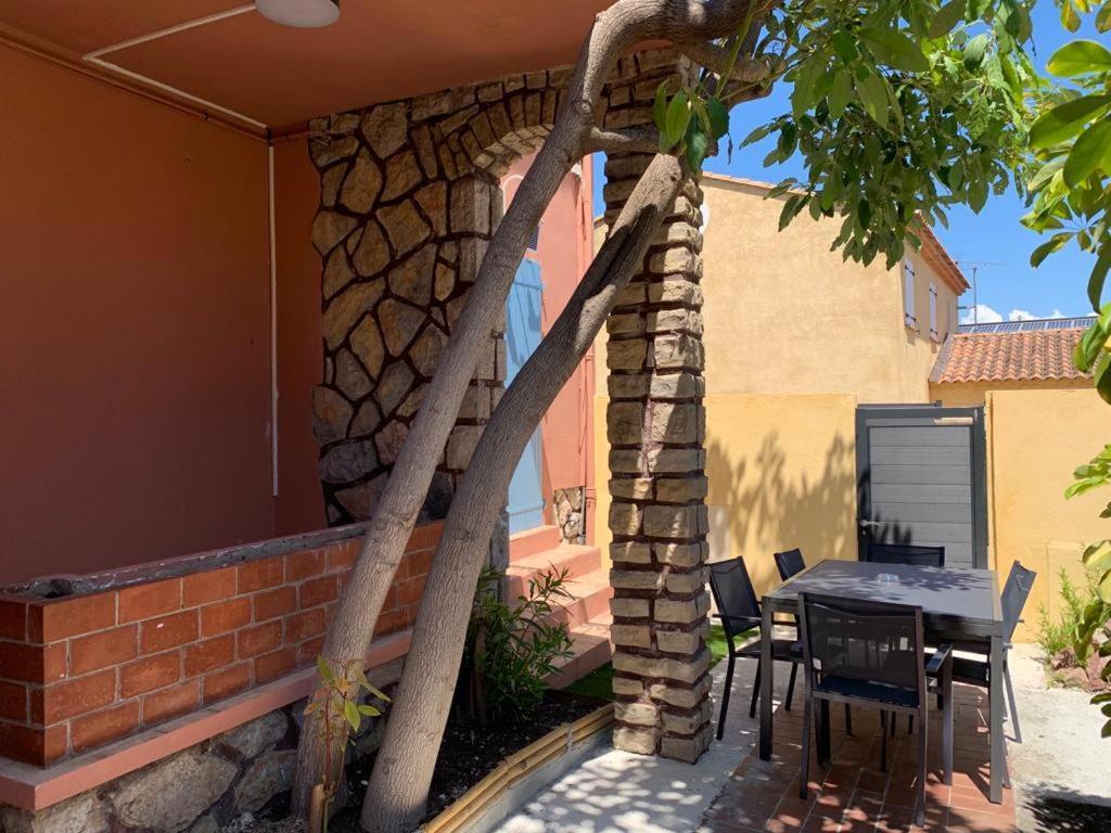 Beaux Appartements 3 Pieces Avec Espaces Exterieurs Et Parking - Proche Plage Hyères Zewnętrze zdjęcie